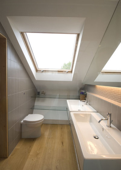 Contemporary Bathroom by Luis Trevino Architects