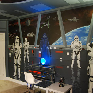 Star Wars: The Force Awakens Murals in a bedroom by Tom Taylor of Mural Art LLC