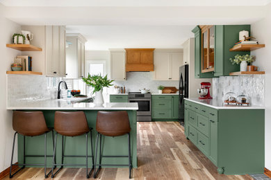 Inspiration for a transitional kitchen remodel in Minneapolis