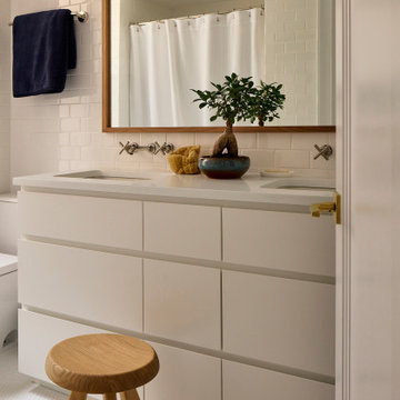 Kid's Bathroom