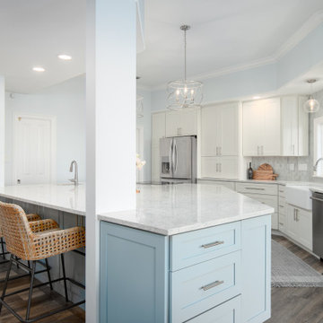 Stunning Kitchen Remodel Done in a Subtle Two-Tone Color