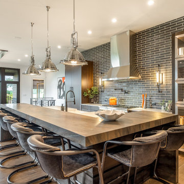 Distinguished Living - The Lilly Pad