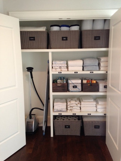 Traditional Closet by NEAT Method St. Louis