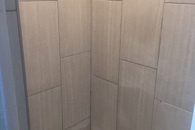 Example of a transitional bathroom design in Philadelphia