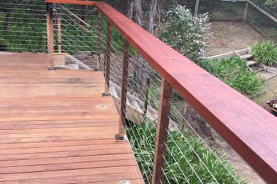 Contemporary deck in Melbourne.
