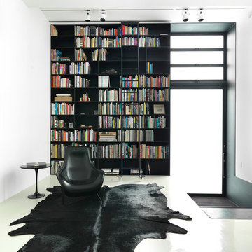 GENEVA-COWHIDE-RUG-BLACK