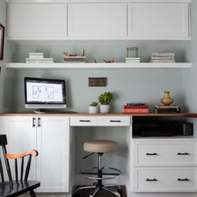 Closet Build-In