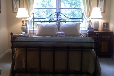 Bedroom - eclectic bedroom idea in Richmond