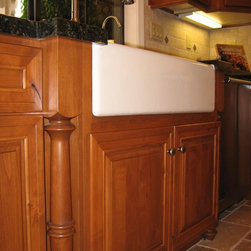 Farmhouse Sink Details - Kitchen Sinks