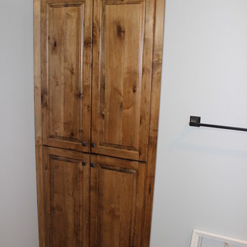 Rustic Maple & Painted Cabinets