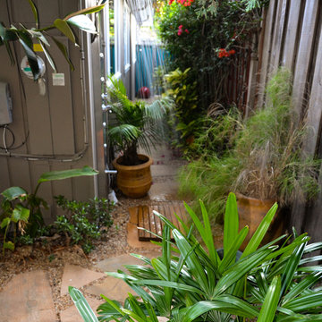 Office Hidden in a Tropical Retreat