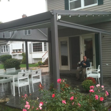 Outdoor Retractable Enclosures