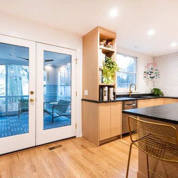 Small Wonder – Riverside Open Plan Maximized
