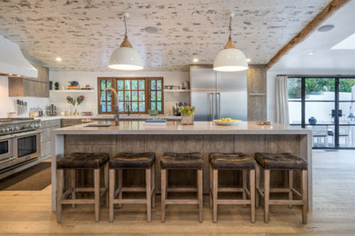 Inspiration for a mediterranean kitchen remodel in Los Angeles
