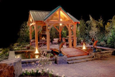 Inspiration for a timeless patio remodel in Portland