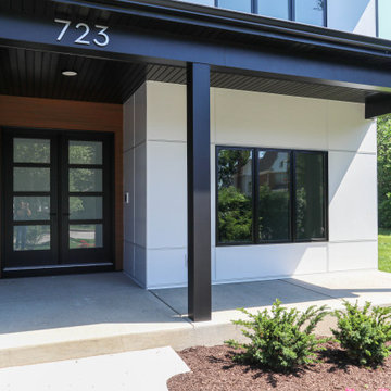 Ultra Modern Brentwood | Downtown Naperville, IL