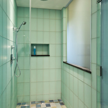 Contemporary Bath