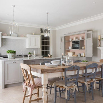 Elegant Classic Bespoke Shaker Kitchen in Georgian Farmhouse