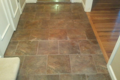 Hallway - traditional hallway idea in Kansas City