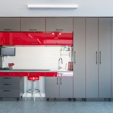 Red and grey Mobilio Garage