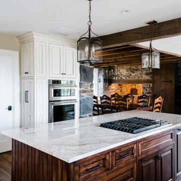 Telford - Farmhouse Kitchen