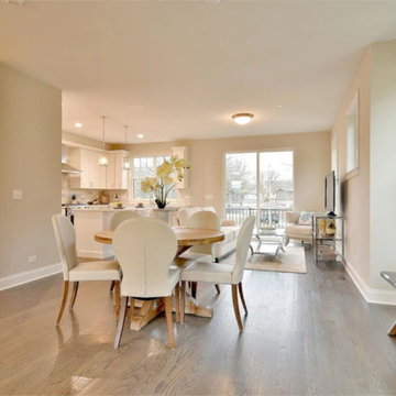 Beautiful Row-homes Ideally located in Downtown Mount Prospect