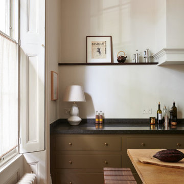 The Regent's Park Kitchen by deVOL