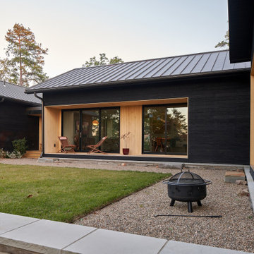 Accoya siding by Delta MillworksE