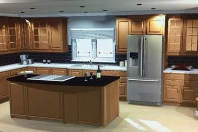 Kitchen - kitchen idea in Chicago