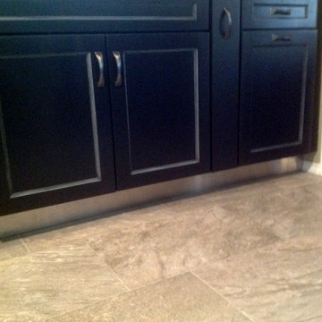 Janie's Kitchen - Customer sent us photos of her completed project!