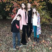 Leah Pence's photo