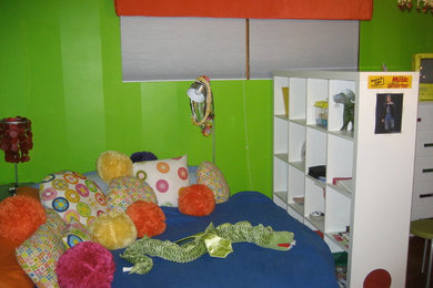 Kids' room - 1950s kids' room idea in Other