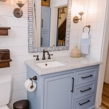Upstairs Hall Bath