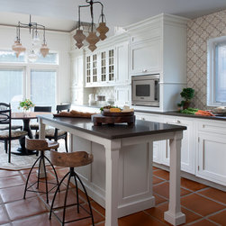 Mouser Cabinetry - Kitchen Cabinetry