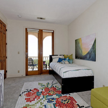 134 Strathmoor Dr. Berkeley, 94705