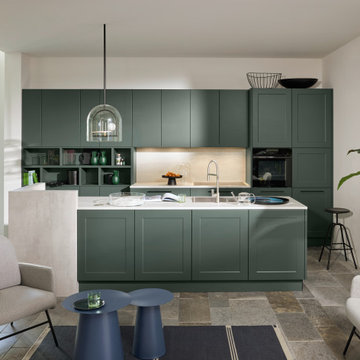 Ästhetische Kombination: FRAME LACK Black Green & SOFT LACK Black Green