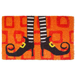 Traditional Doormats by IUC International LLC