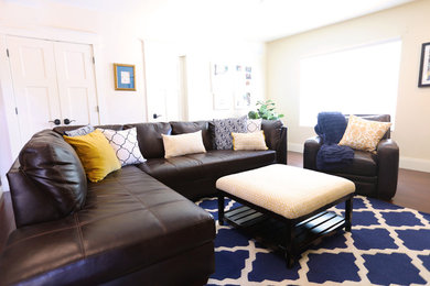 Arts and crafts home design photo in Phoenix