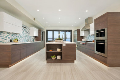 Kitchen - kitchen idea in Orange County