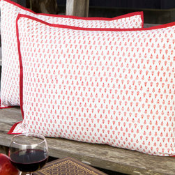 Attiser - Red and white bedding - Bedroom Products