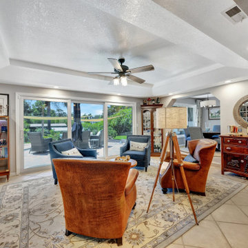 Canal Home