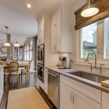 Transitional Kitchen Design in White Potomac, MD