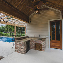 Outdoor Kitchen