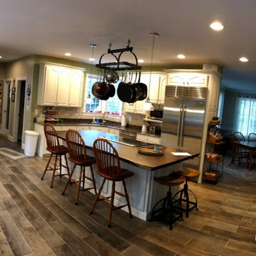 Forest Glen Kitchen and Laundry room reno