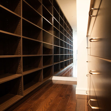 250 west street high end walk in closet