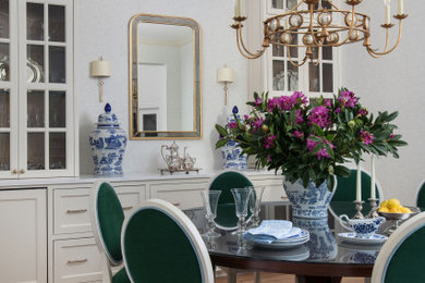 Inspiration for a timeless dining room remodel in Austin