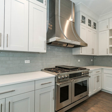 Modified Parker IV with Full In-Law Suite and Kitchenette  |  Naperville, IL