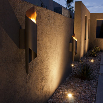 OUTDOOR LIVING
