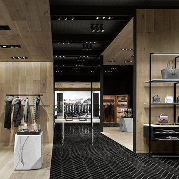 Mackage Boutique