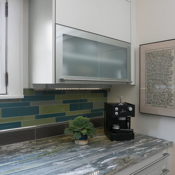 Burt's Kitchen